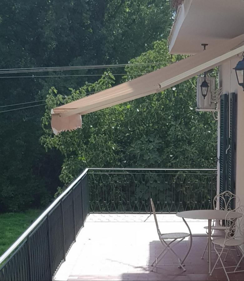 Casa Rosamari - Su Lago Di Posta Fibreno, Appartamento Con Camino Exterior foto
