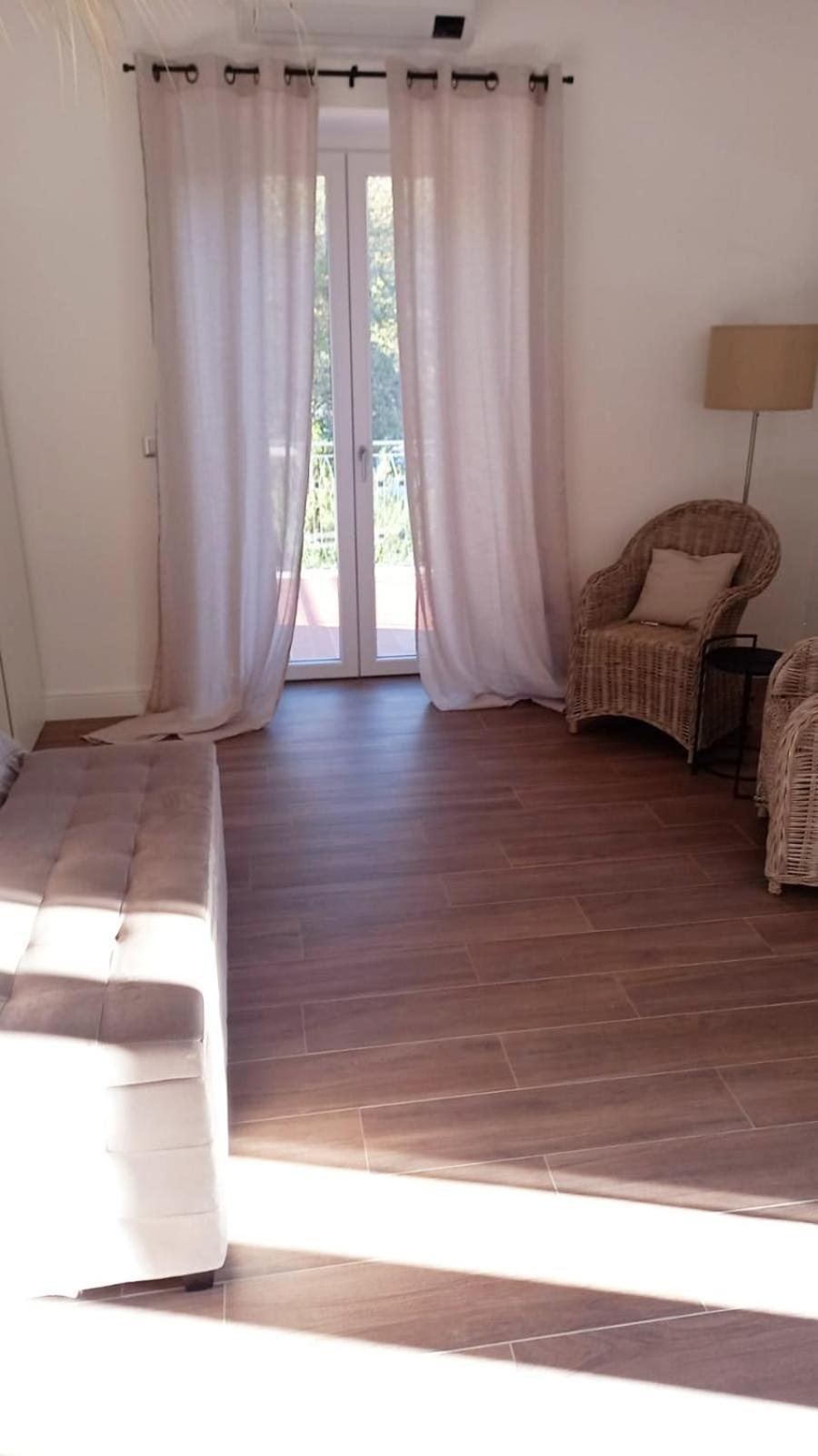 Casa Rosamari - Su Lago Di Posta Fibreno, Appartamento Con Camino Exterior foto