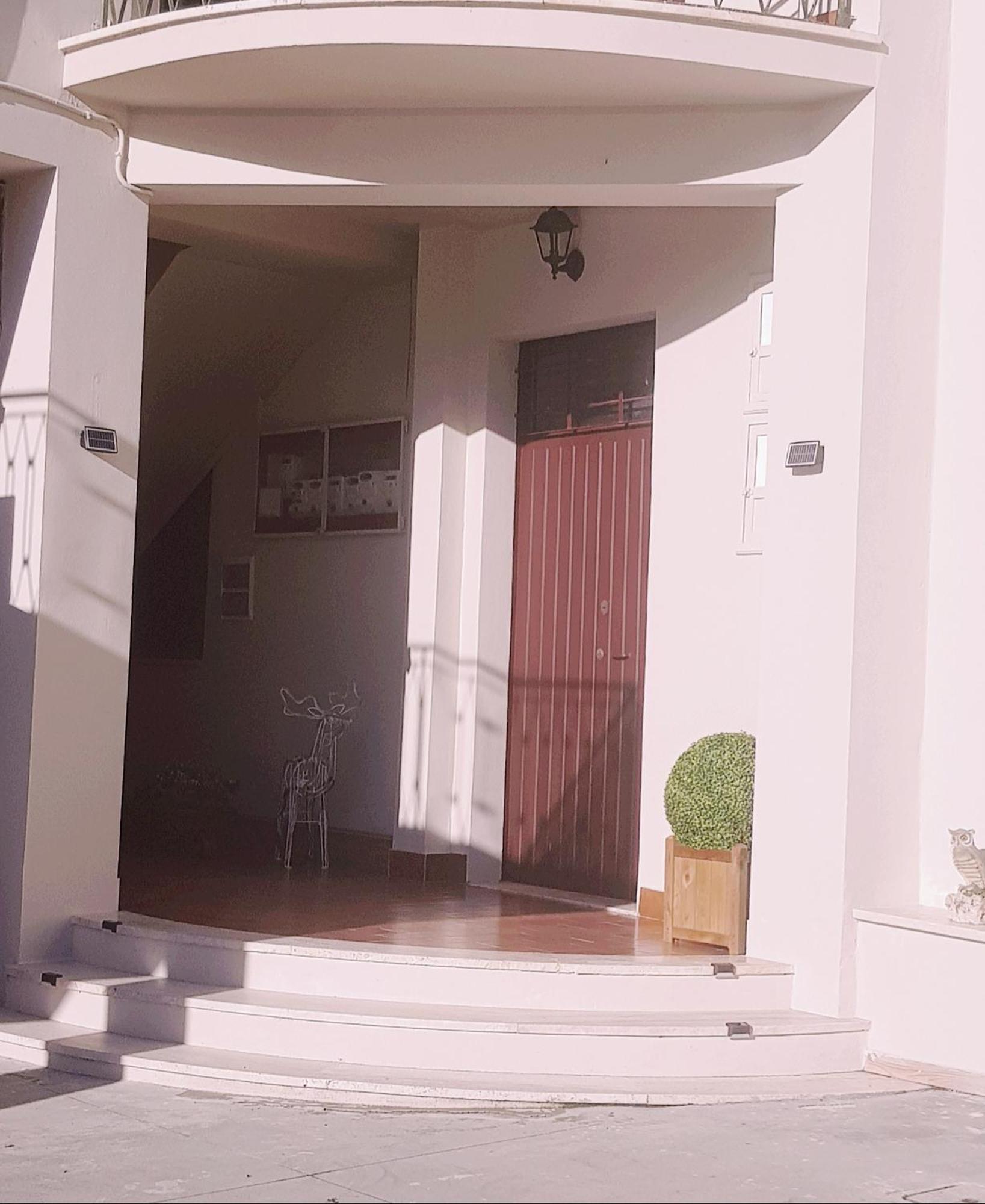 Casa Rosamari - Su Lago Di Posta Fibreno, Appartamento Con Camino Exterior foto